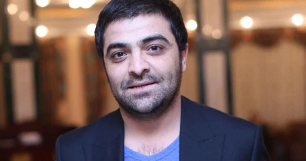 Fərda 47 yaşını belə qeyd etdi İzləyicilərindən hədiyyə istədi