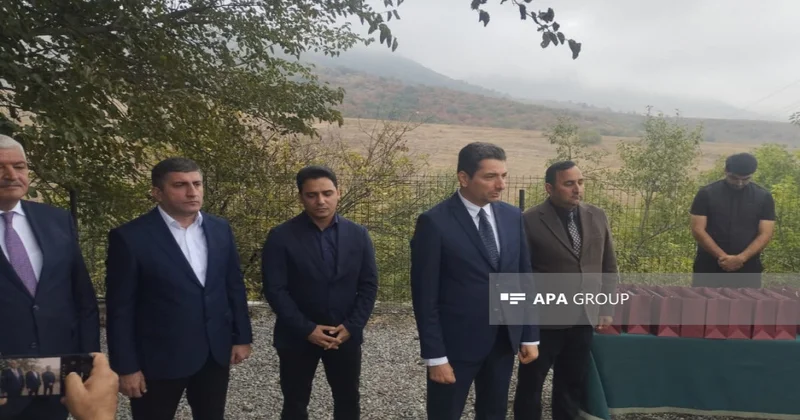 Xocalının Seyidbəyli kəndinə ilk köç karvanı çatıb, açarlar sakinlərə təqdim edilib FOTO VİDEO YENİLƏNİB 1