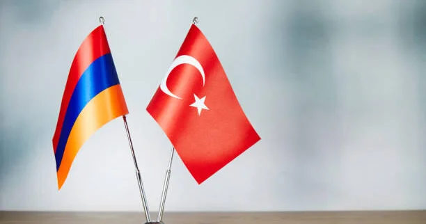 Турция и Армения договорились ускорить восстановление ж/д линии Карс Гюмрю