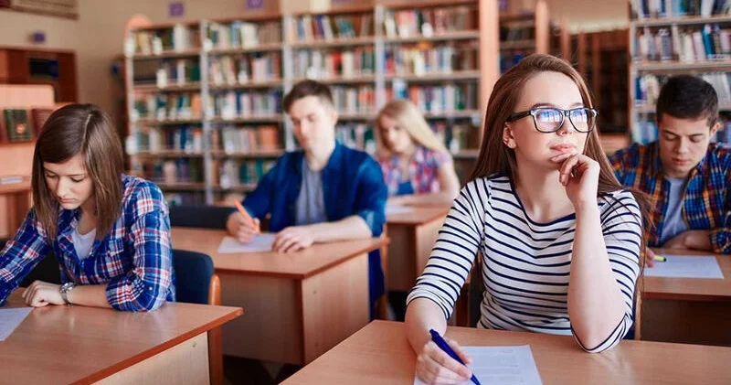 Minlikdəki 6 universitetimiz Davamı olacaqmı?