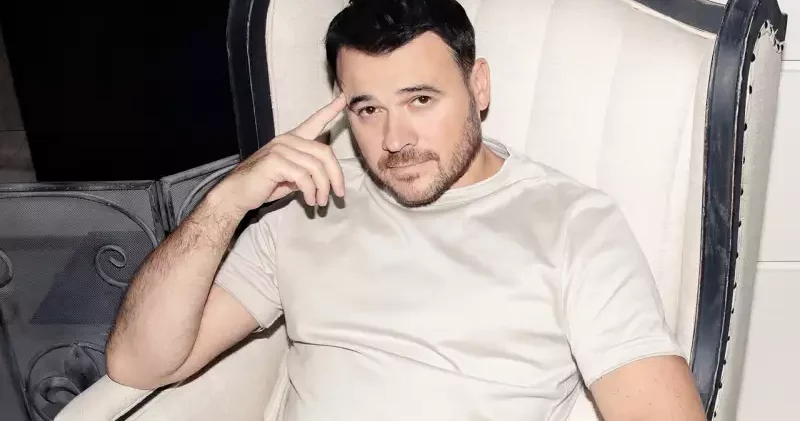 Emin də trendə qoşuldu