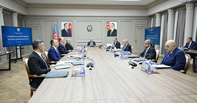 Əli Əsədov nazirlərə tapşırıqlar verdi Fotolar