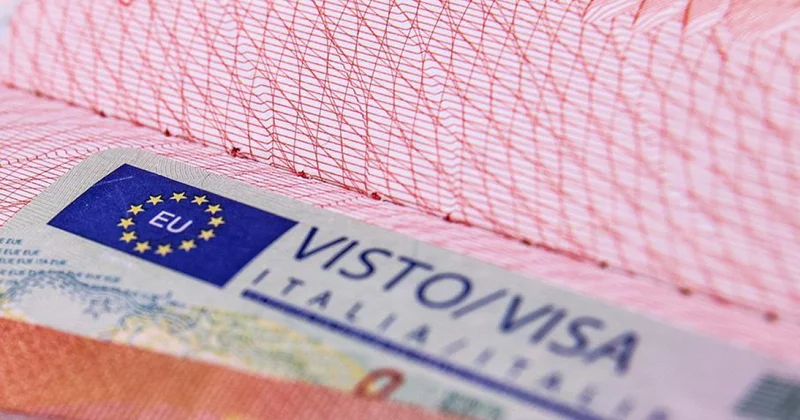 Европа ужесточает въезд для россиян