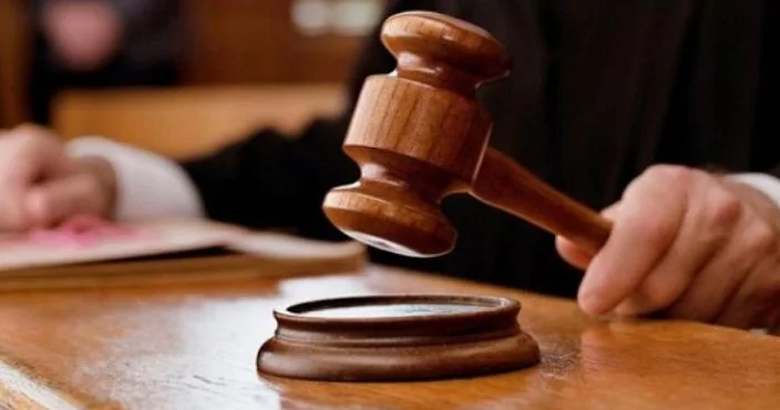 Sənə sürpriz edəcəyəm deyib, boşandığı həyat yoldaşının evini yandırdı