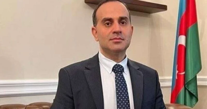 Səfirimizin katibəsindən qeyri qanuni uşağı var? FOTO
