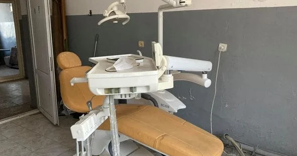 Lisenziyasız fəaliyyət göstərən stomatoloq CƏRİMƏLƏNDİ