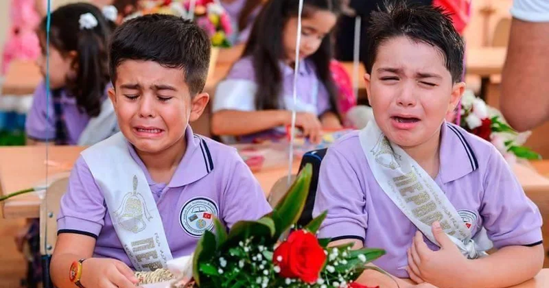 Müəllimlər üçün gül valideynləri ağladır Buketlər 30 150 manat