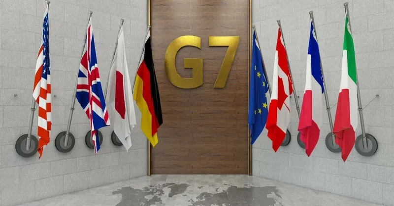 ABŞ G7 ölkələrini Rusiya neftinin alıcılarına qarşı rüsum tətbiq etməyə çağırıb