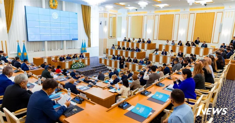 Азербайджан был представлен на Международном форуме конституционного правосудия в Астане