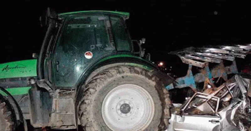 Ağdamda minik maşını traktora çırpıldı 3 nəfər xəsarət aldı