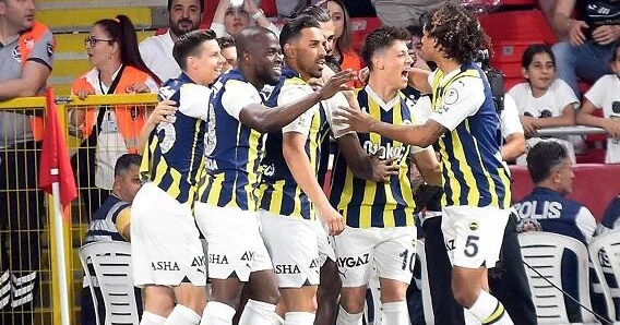 Fənərbağça Trabzonspor oyununun saatı dəyişdirildi