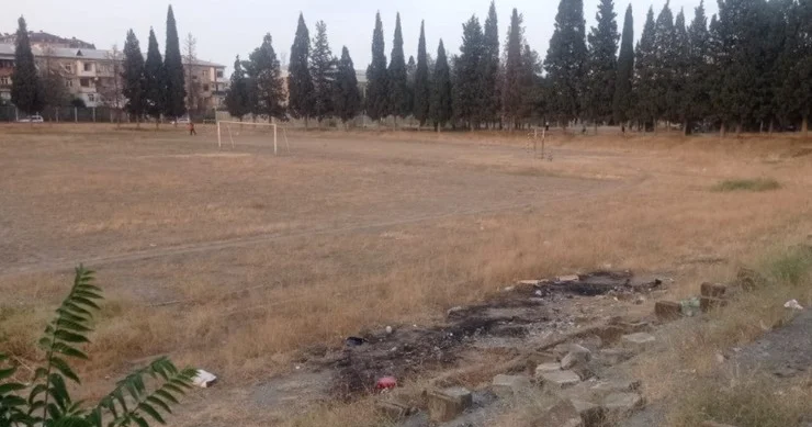 “Sonra deməyin ki, xəbərimiz olmayıb” Vəkildən “Metallurq” stadionu ilə bağlı çağırış