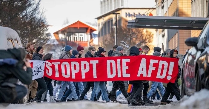 Almaniyada kütləvi etirazlar: 10 minlərlə insan AfD yə qarşı...