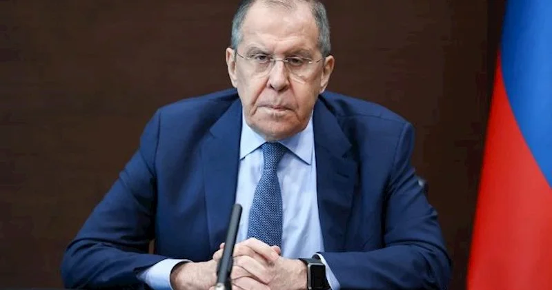 “Danışıqlar aparılsa belə, Ukraynada döyüşlər dayanmayacaq” Lavrov