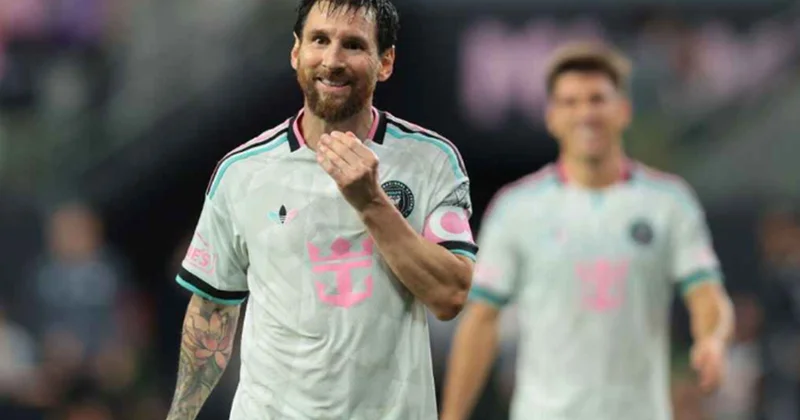 Messi zirvədə möhkəmləndi