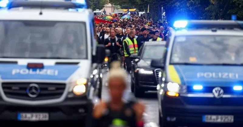 Berlin prokurorluğu hücum edəni güllələyən polislərə qarşı istintaqı dayandırıb