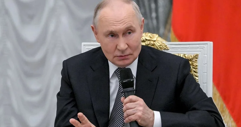 Putin: Hər bir xalq inkişaf yolunu özü seçməlidir