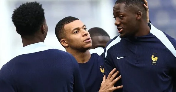 Mbappe ulduz futbolçunu Real Madrid ə dəvət edib