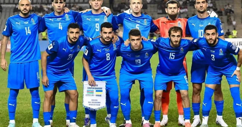 4 futbolçu yığmamızın heyətindən çıxarıldı FOTO