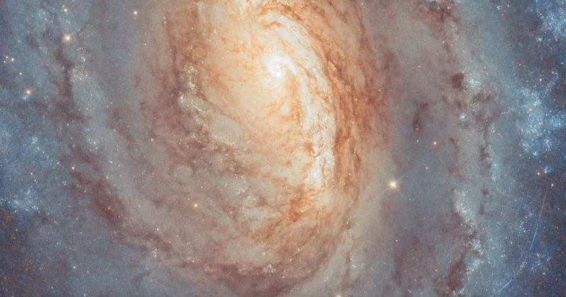Hubble Kosmik Teleskopu gözlənilməz bir şey kəşf etdi...