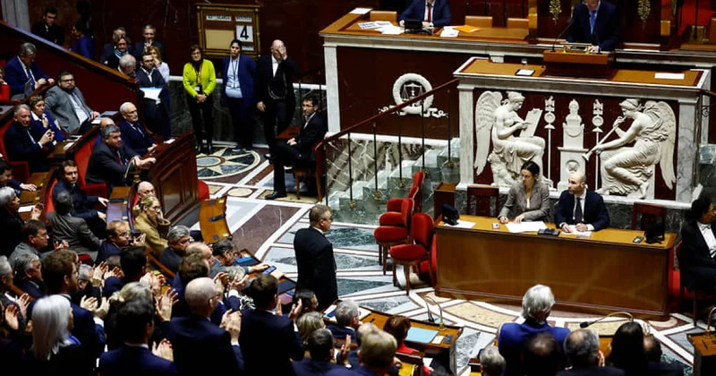 Ле Пен подрывает Францию