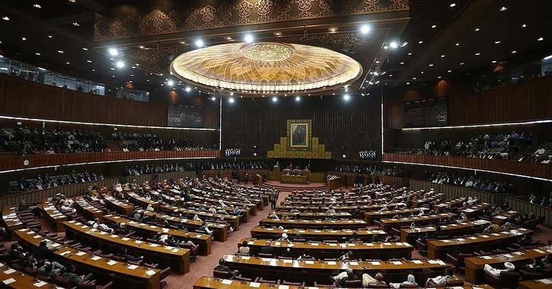 В парламенте Пакистана представили книгу о победе Азербайджана во Второй Карабахской войне ВИДЕО