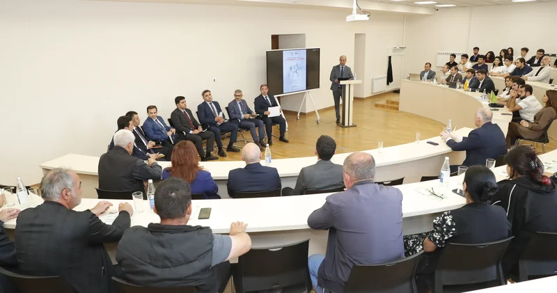 Xankəndi şəhərində “Aqrar sahədə dövlətin dəstək mexanizmləri” mövzusunda panel müzakirə keçirilib