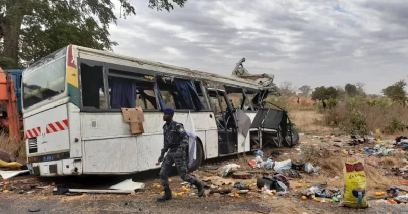 Avtobus aşdı Azı 40 nəfər öldü