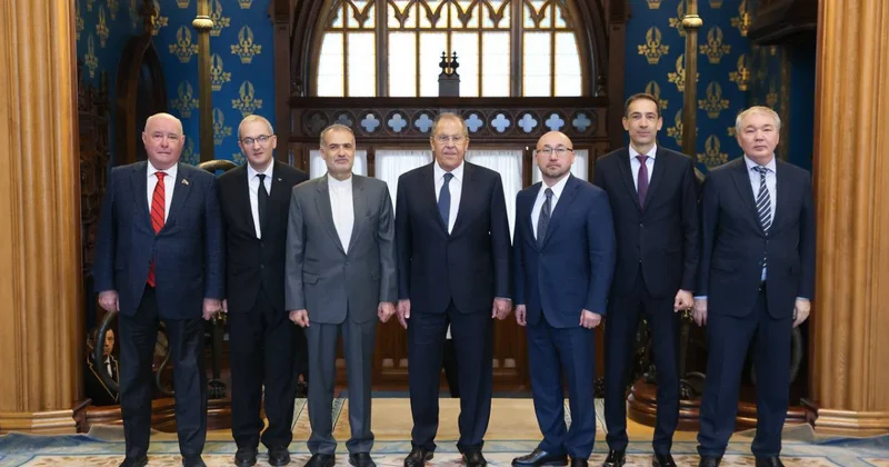 Lavrov Xəzəryanı ölkələrin səfirləri ilə görüş keçirib