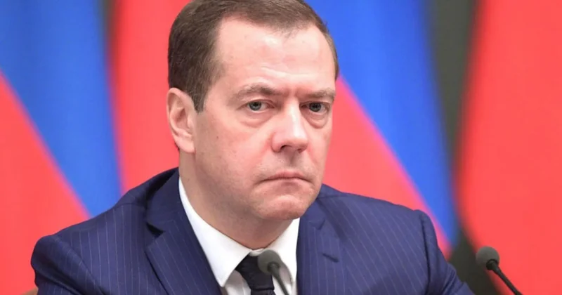 Medvedev Trampı HƏDƏLƏDİ: “Ona yüz dəfə deyilib ki...”