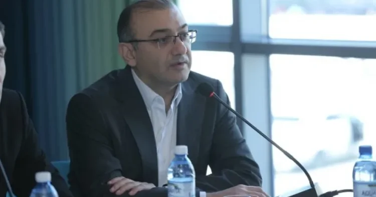 Sürücülük vəsiqələrinin 16 yaşdan etibarən verilməsi məsələsinə baxıla bilər AÇIQLAMA