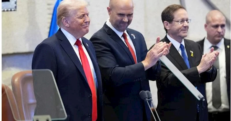Knessetdə Trampın çıxışını yarıda kəsdilər