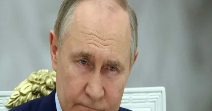 Seks və sirlər : Putin opponentlərini casus üsulları və kompromatlarla necə məhv edir