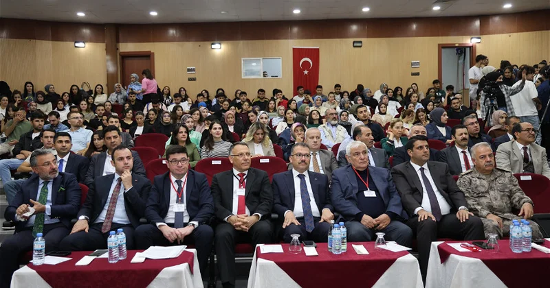Kamal Abdullanın İğdırda 75 illik yubileyi ilə bağlı konfrans keçirildi FOTOLAR