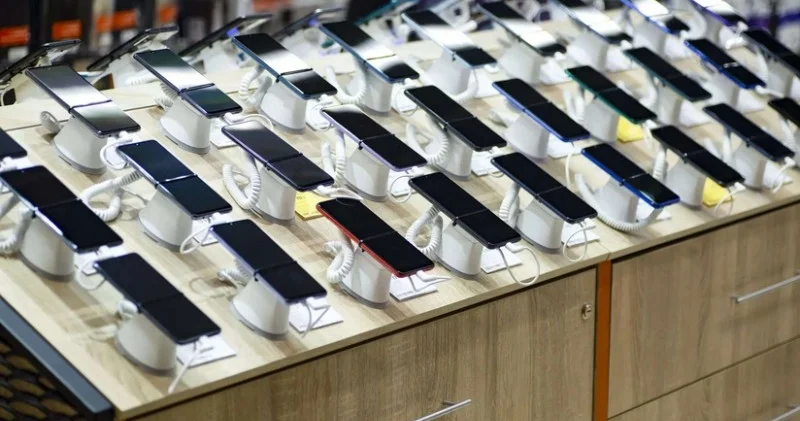 Azərbaycan İndoneziyadan smartfon alışını 4 dəfədən çox artırıb