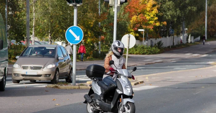 Moped sürənlərin nəzərinə