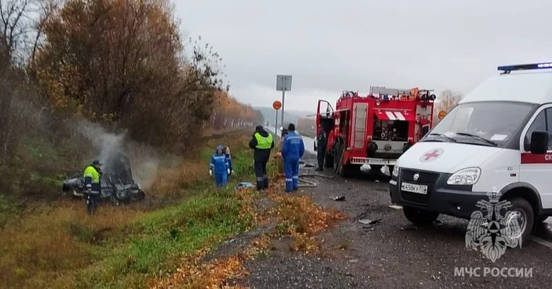 Başqırdıstanda dəhşətli yol qəzası: 3 nəfər həyatını itirib