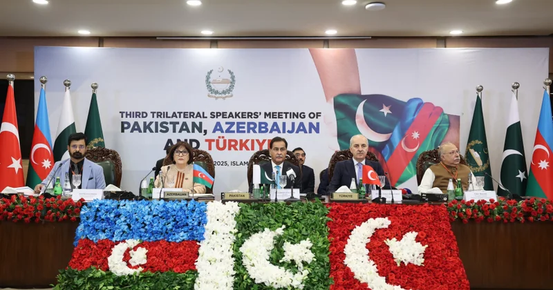 Numan Kurtulmuş: Türkiyə Azərbaycan Pakistan parlamentləri arasında dialoq müasir çağırışlar fonunda xüsusi əhəmiyyətə malikdir
