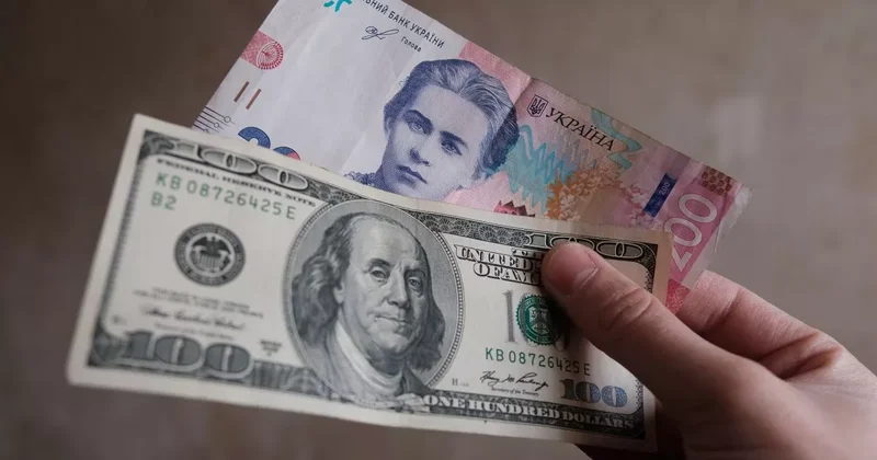 Доллар в Украине побил очередной рекорд регулятор призывает не паниковать