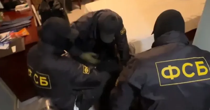 FTX yaponiyalı jurnalisti belə saxladı VİDEO