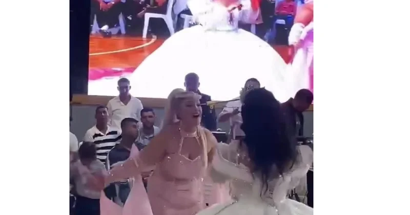 Türkiyədə gəlinlə anası Aysunun mahnısına rəqs edib ağladı (Video)