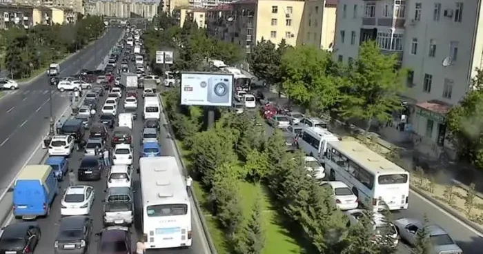 Bu yollarda tıxac var