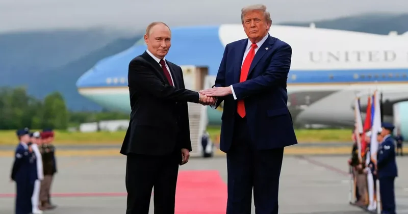 Politico: Сделка Трампа с Путиным предвыборный расчет