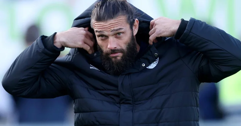Endi Kerroll: “Məşhur futbolçular da cinsi zorakılığa məruz qalıblar”