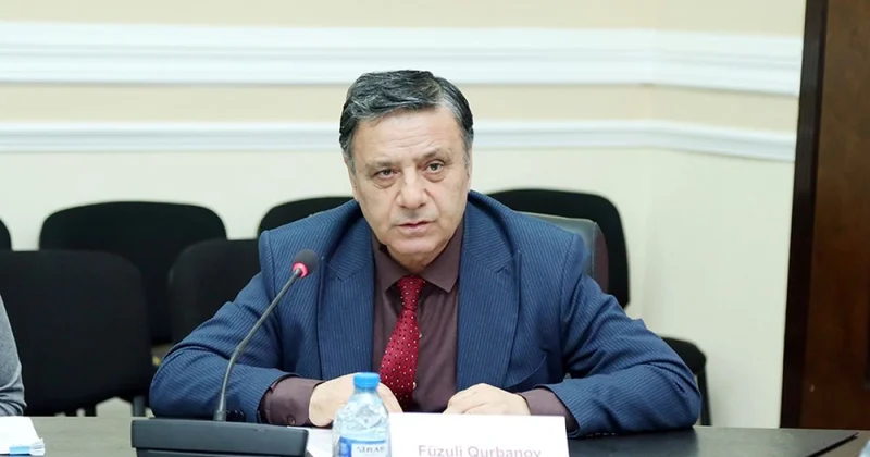 Alim: Vahid məktəbli forması yeni tarixi mərhələnin tələbidir