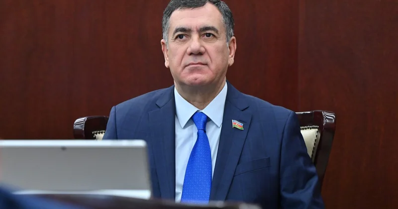 Deputata ağır itki üz verdi