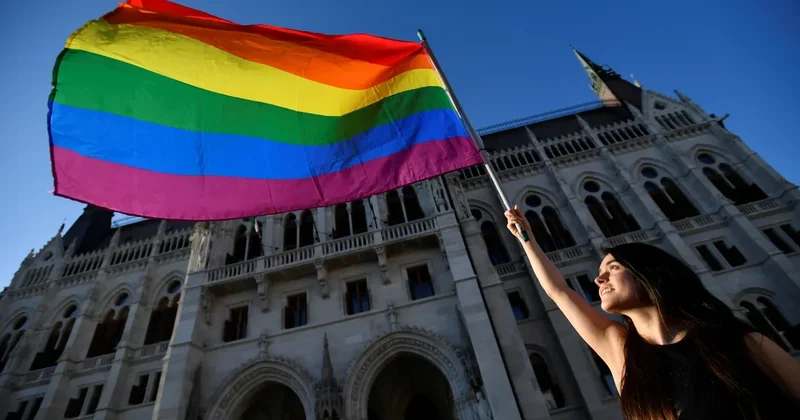 Macarıstanda LGBT təbliğatı ilə bağlı qadağa ləğv edildi