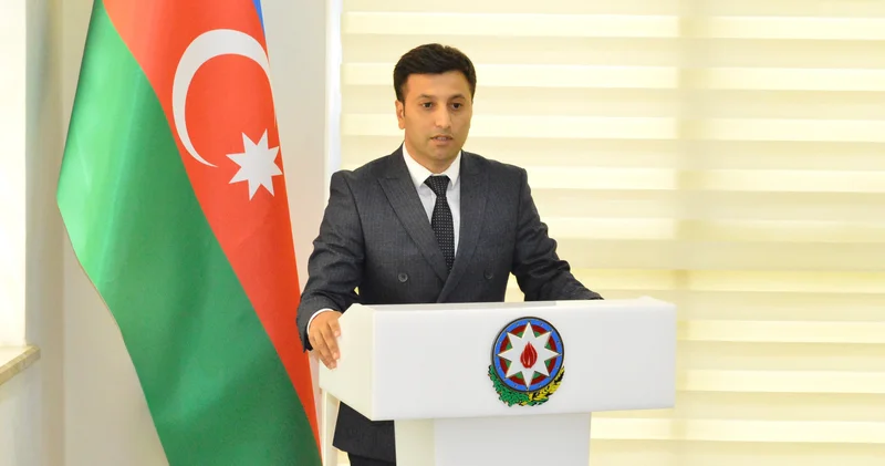 Ərazi bütövlüyü və suverenliyi bərpa edilmiş Azərbaycanın ilk Qurultayı ŞƏRH