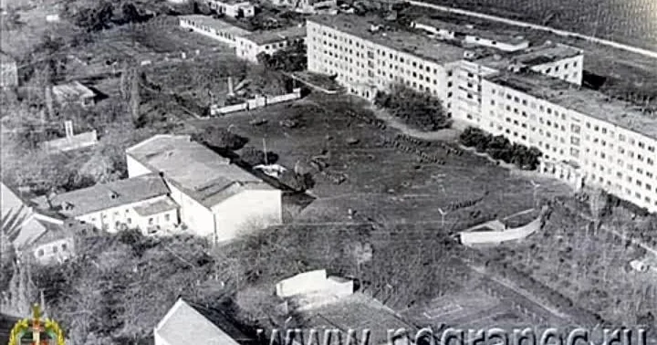 “Elçibəy Rusiya səfiri Şoniyaya qəti cavab verdi ki, rus zabitlərin ailəsi Göytəpədə qalmasın, hamısı çıxsın...“