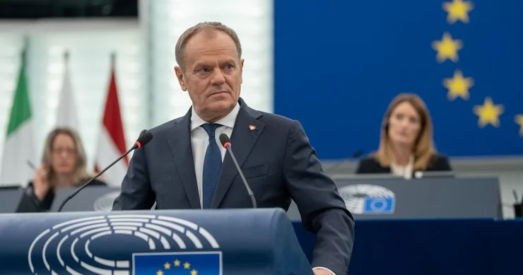 Ukrayna müharibəsində Ukrayna özü günahkardır? Tusk Trampa eyham vurdu